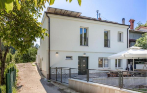 1 Bedroom Nice Home In Lukezi